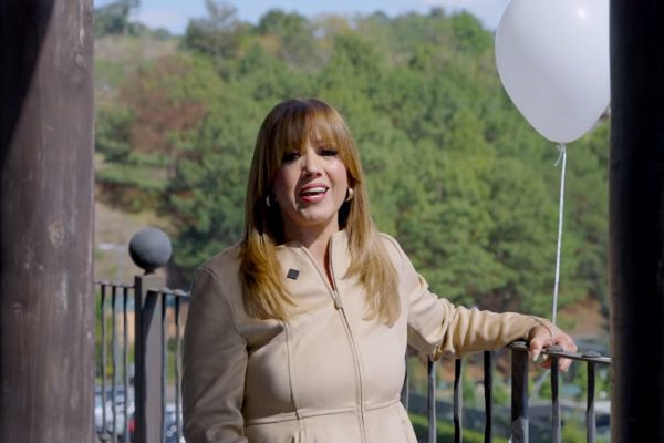 Aprender a soltar lo conocido también es parte del proceso de crecer, avanzar y entrar en la nueva temporada que Dios tiene preparada para tu vida.